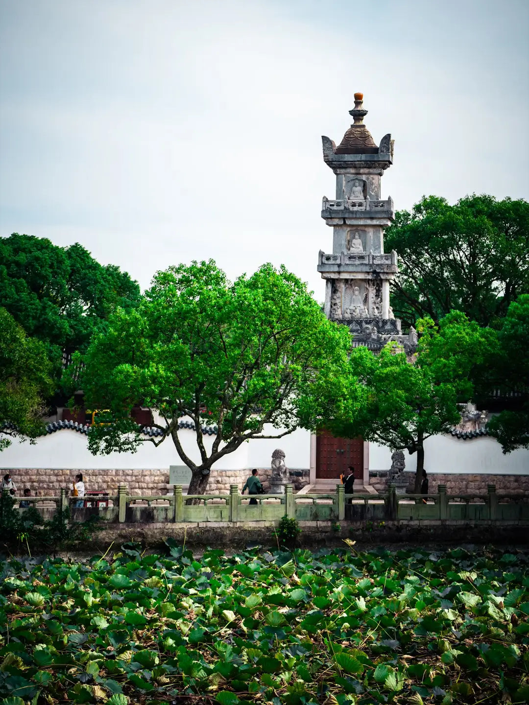 Puji Temple Buddhist hall architecture