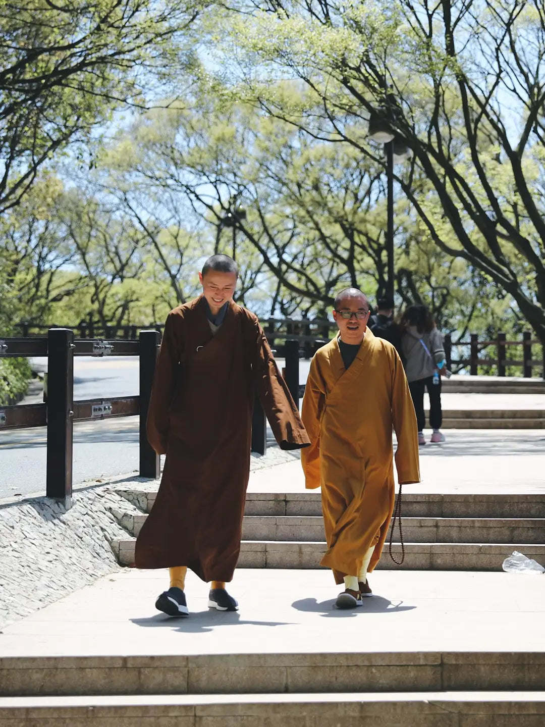 Putuoshan monk practicing
