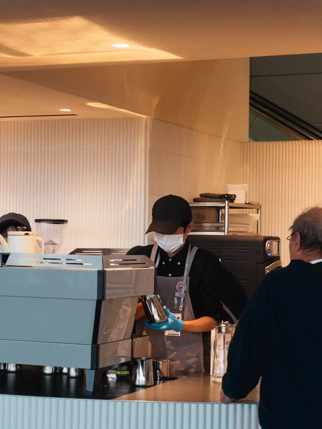 Shanghai street boutique coffee making