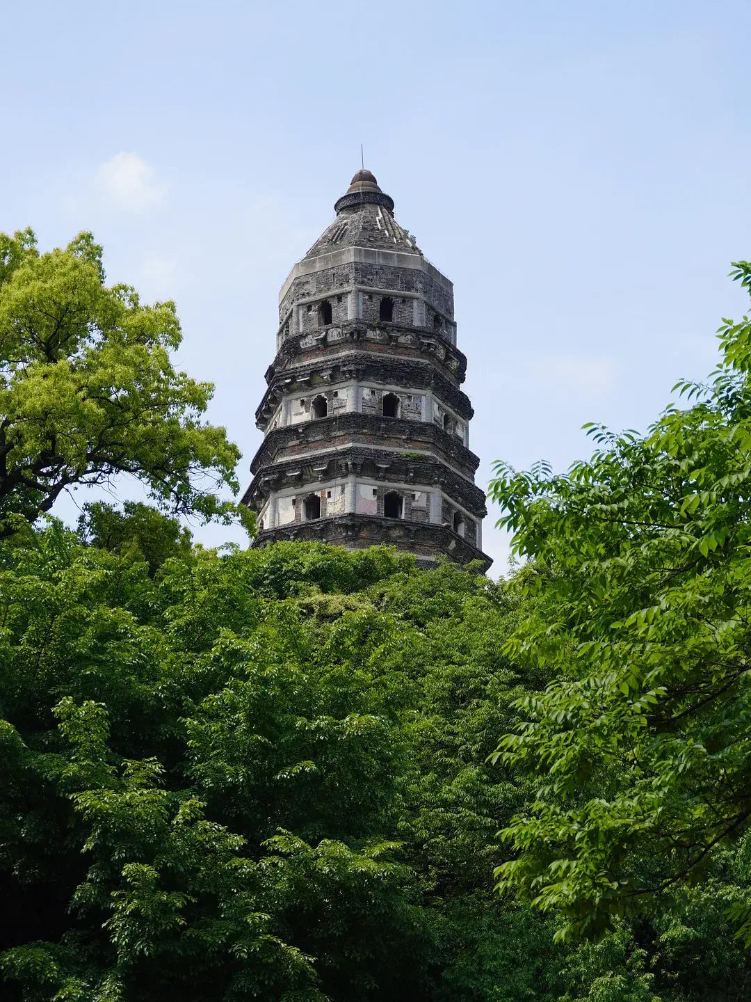 Suzhou Tiger Hill Yunyan Pagoda and garden