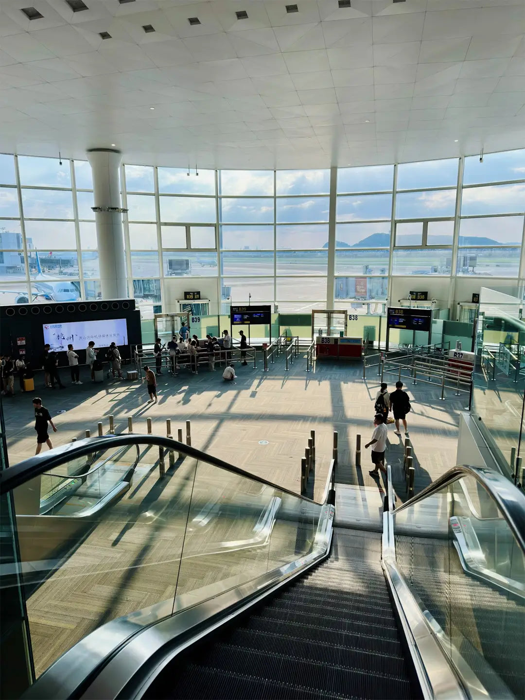 Hangzhou airport pickup sign service