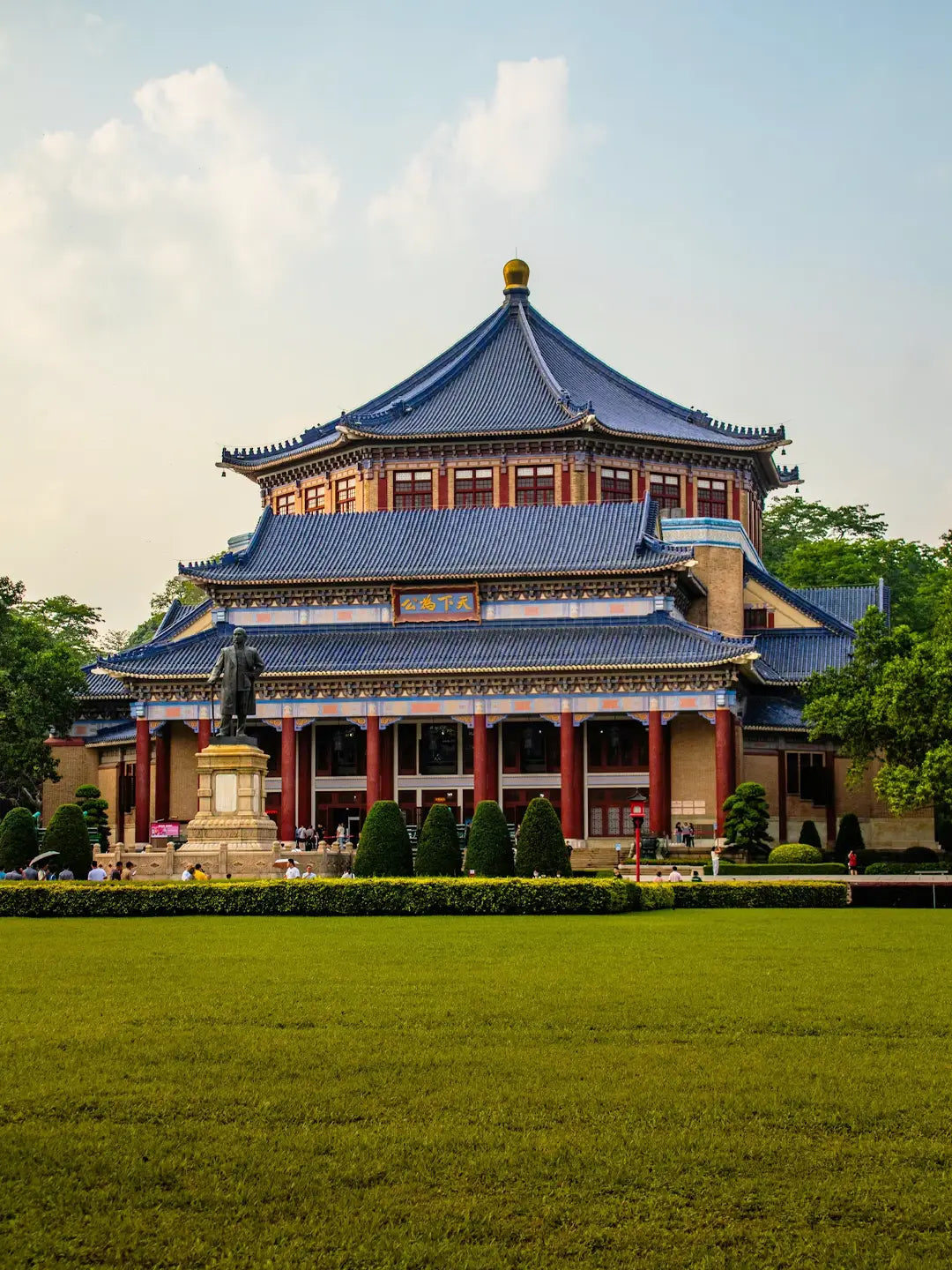 4-Day Guangzhou, Qingyuan & Foshan Spring Blossoms Discovery Tour