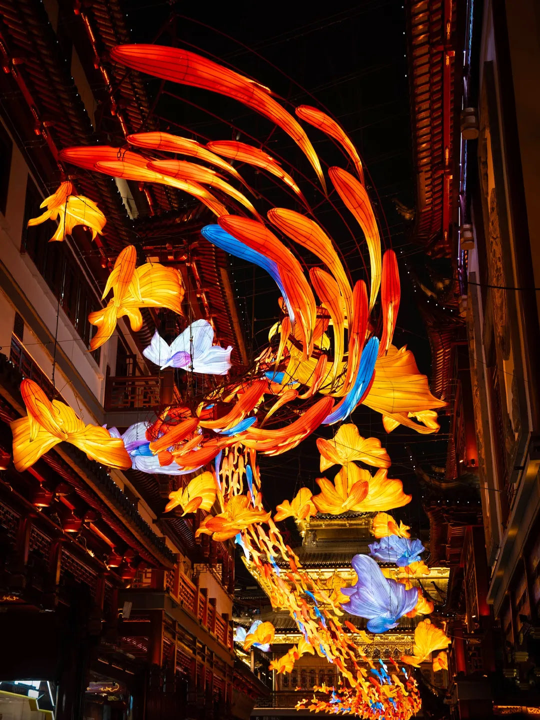 8-Day Zhangjiajie and Shanghai Tour with Furong & Fenghuang